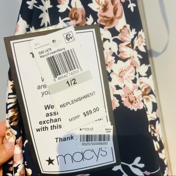 NWT Juniors Floral Mock-Neck Fit & Flare Dress - Picture 8 of 8